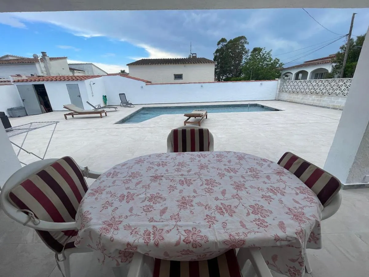 Villa Welcs -046- Con Piscina Empuriabrava Spanien
